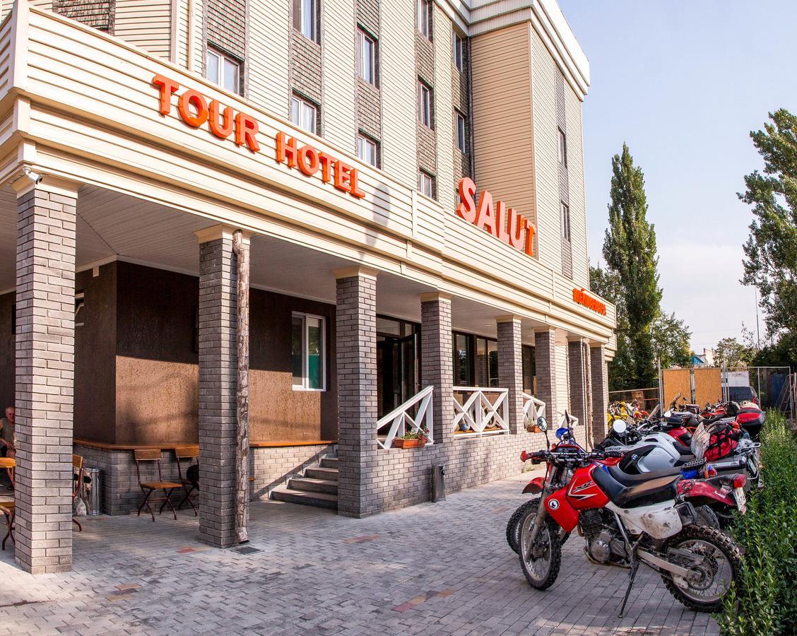 Salut Hotel Bishkek Exterior foto